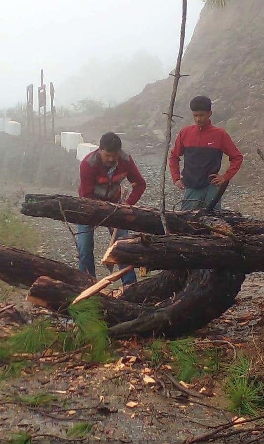 Road Closed in Bhatronjkhan Almora