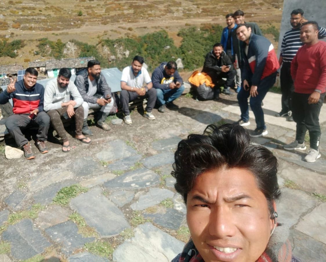 Tourist in Panchachuli Glaciar