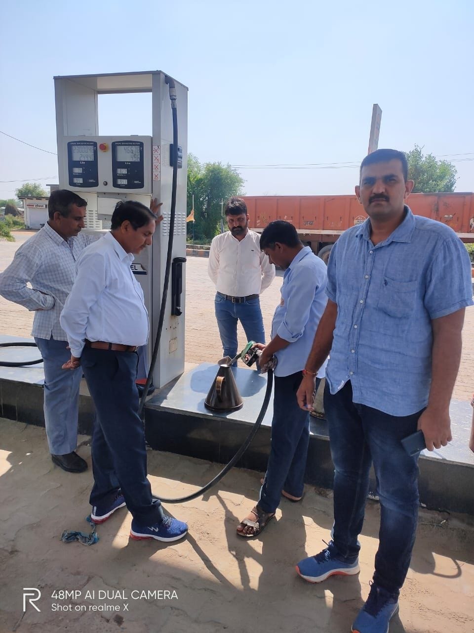 13 petrol pumps sample filled