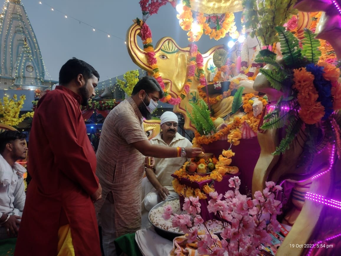 Devotional atmosphere was created by the chants of Jai-Jai Valmiki
