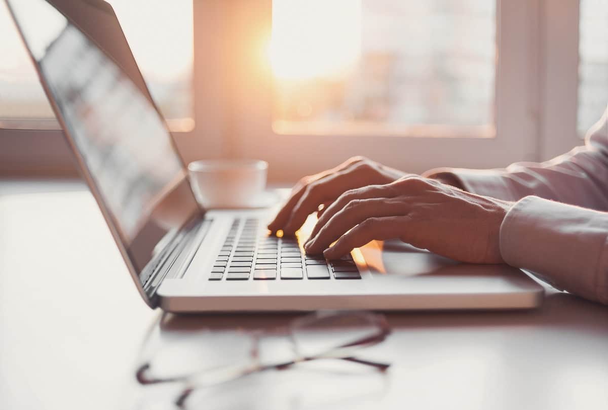 How to hide files in windows 10 PC know the method here