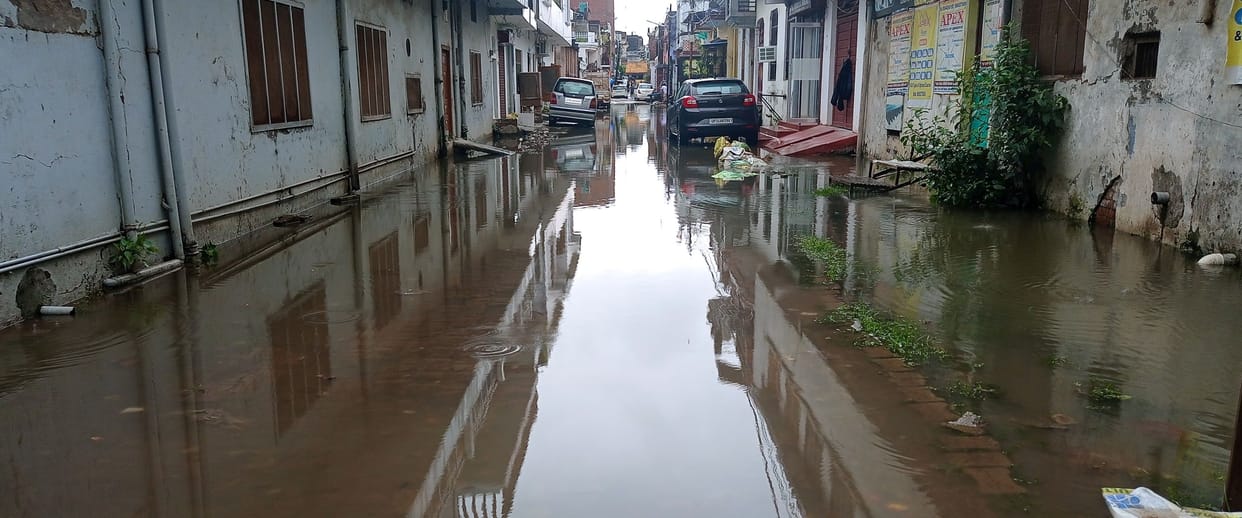 City submerged due to rain, water reached inside houses