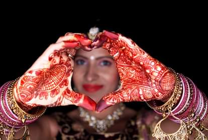 Karwa chauth 2021 Special Four Easy Mehndi Designs Photos