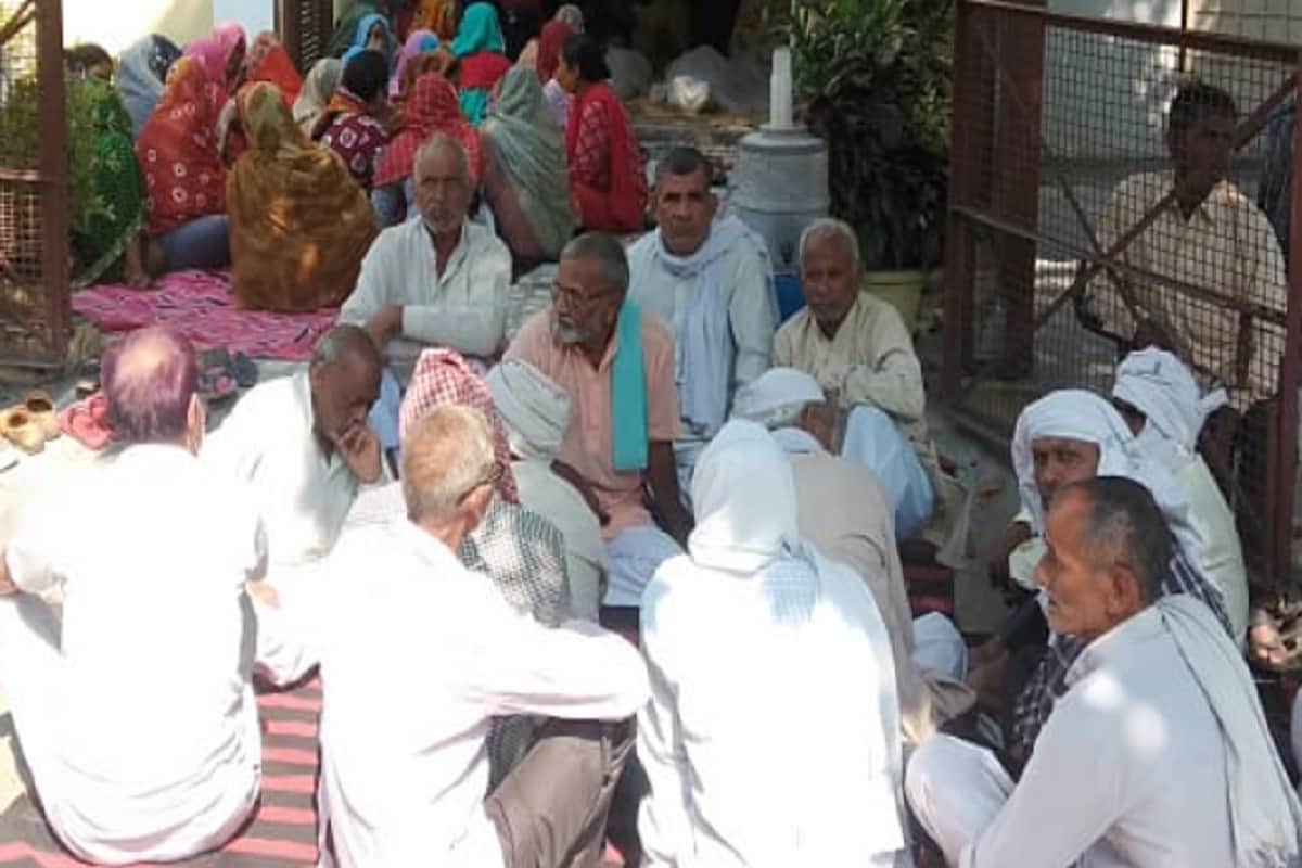 Meerut News: husband wife died in road accident and the son performed the last rites on an one pyre at today