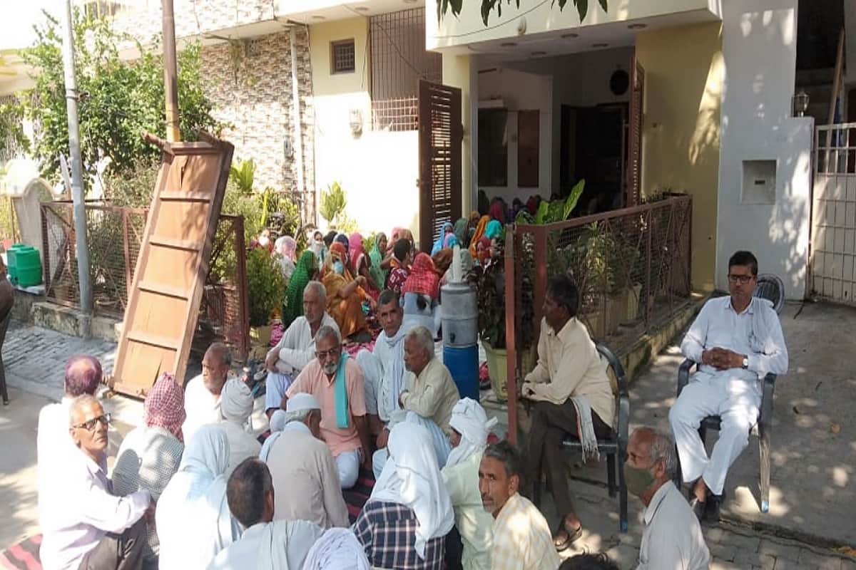 Meerut News: husband wife died in road accident and the son performed the last rites on an one pyre at today