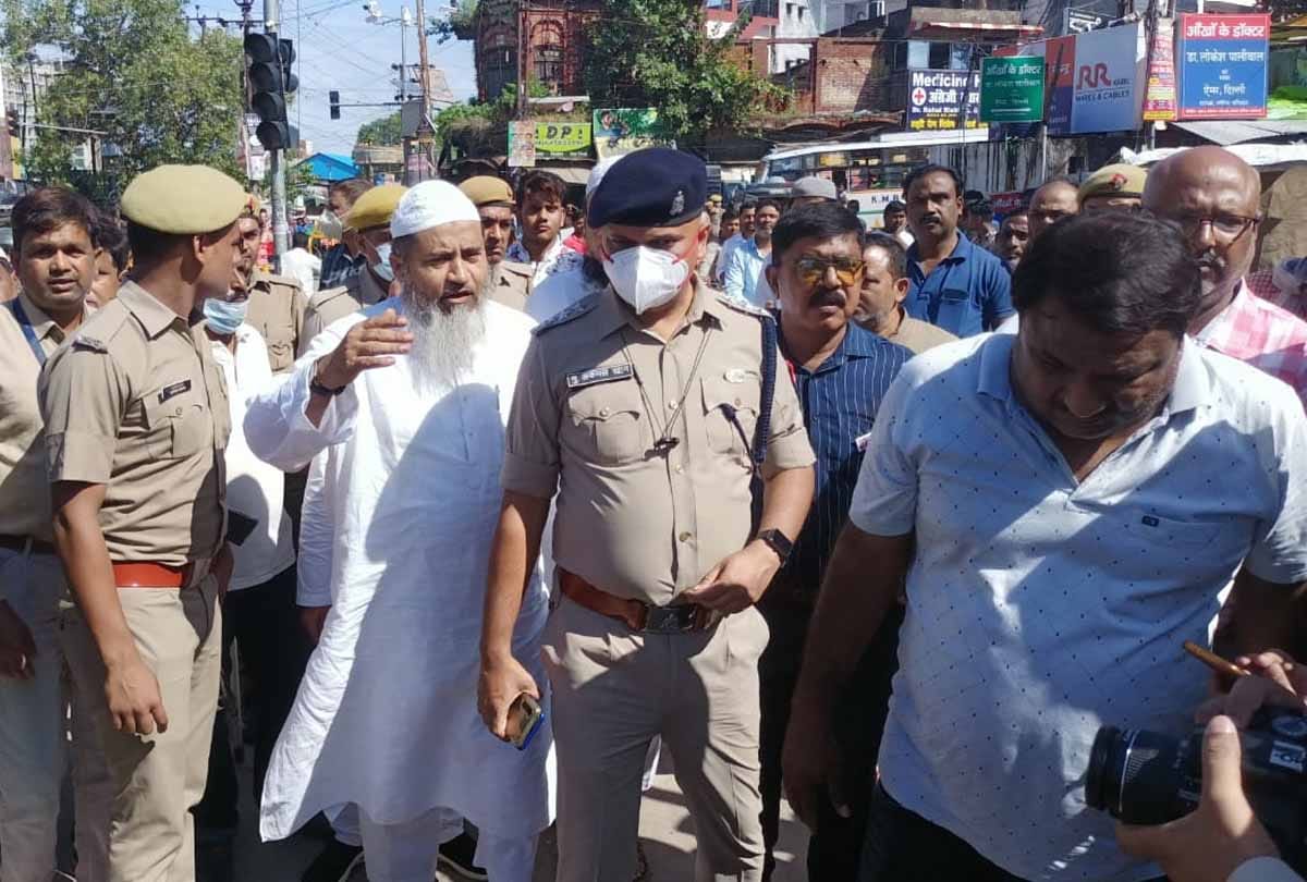 UP: Procession taken out in Kanpur even after ban, police kept watching, report on 500