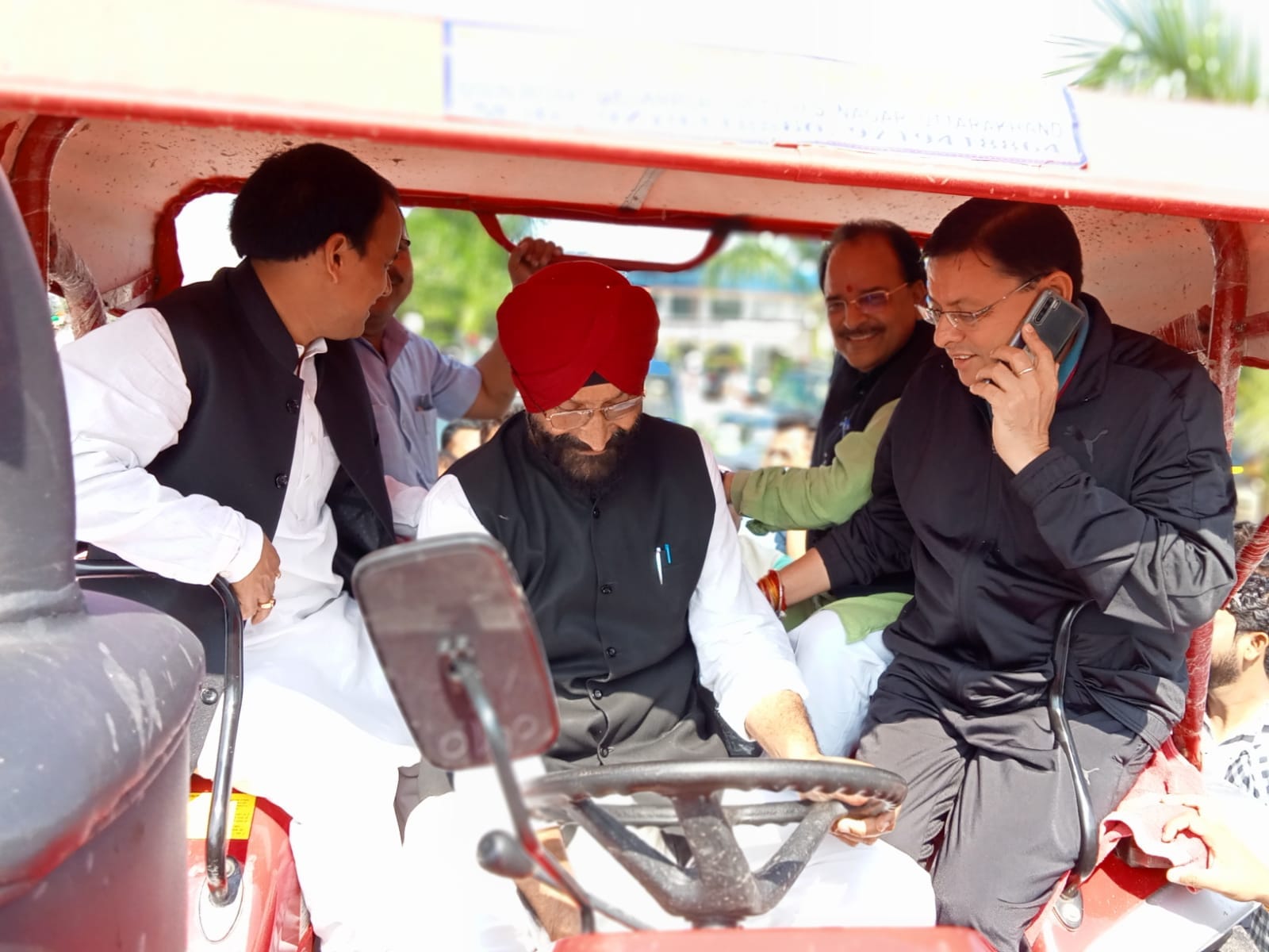 Uttarakhand Weather and Flood Update: Chief Minister pushkar singh dhami went disaster affected areas on a tractor, see photos