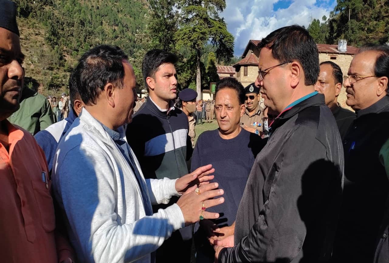 Uttarakhand Weather and Flood Update: Chief Minister pushkar singh dhami went disaster affected areas on a tractor, see photos