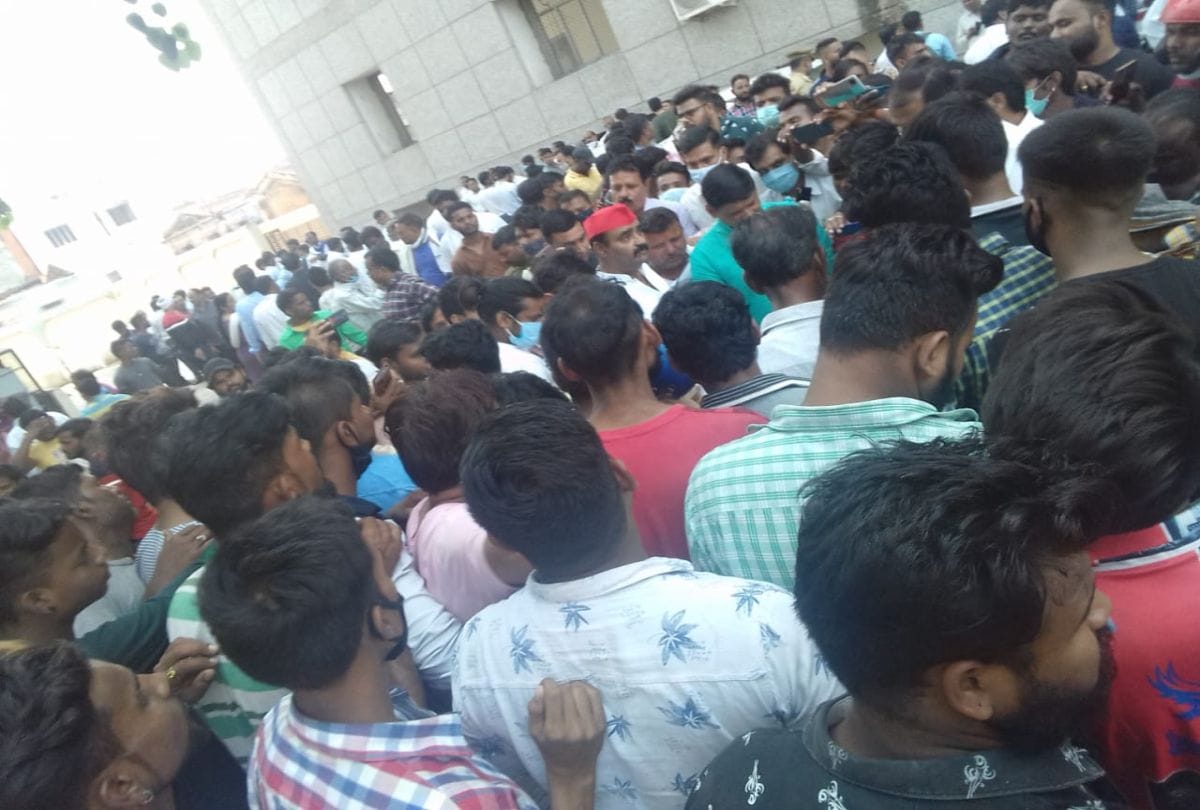 Agra 24-hour wait for post-mortem family members are worried