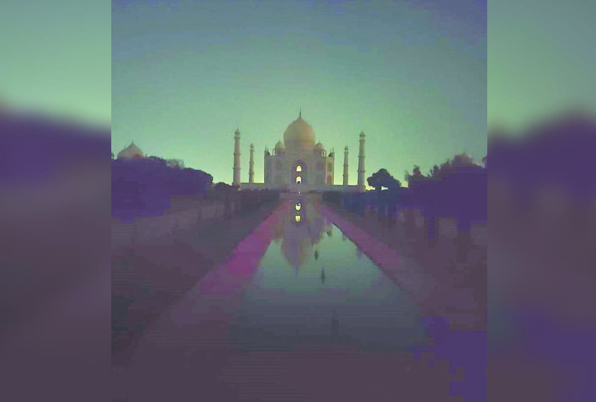 Taj Mahal Visits In Full Moon Night Today