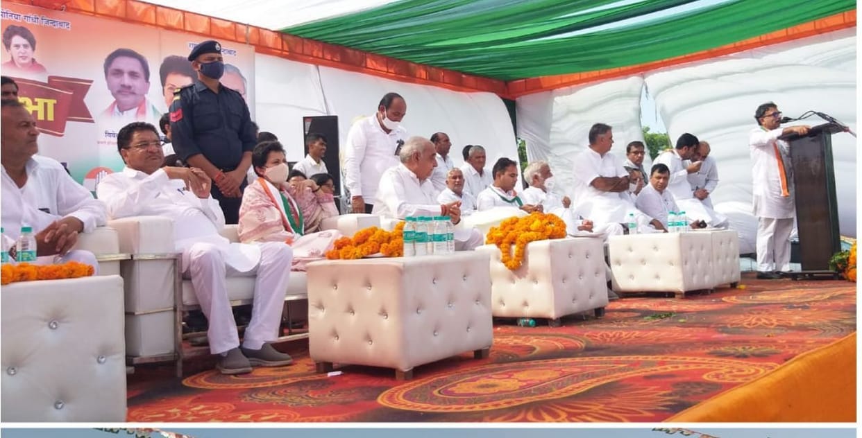 Government exploiting every section and nurturing big capitalists: Hooda