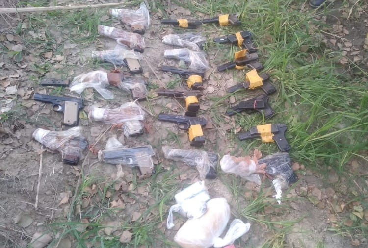 Consignment of weapons recovered near India-Pak border in Tarn Taran of Punjab