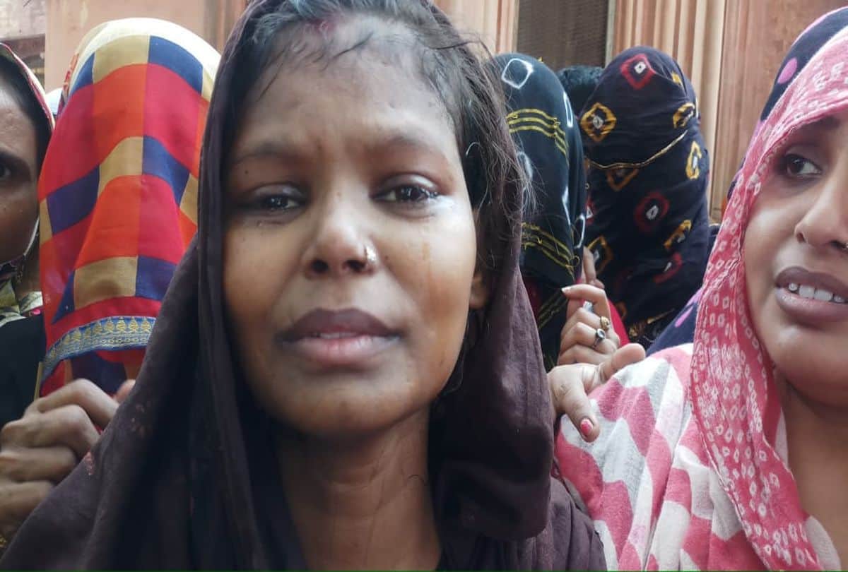 Death In Agra Police Custody Accused Of Stolen 25 Lakh Rupees From Malkhana