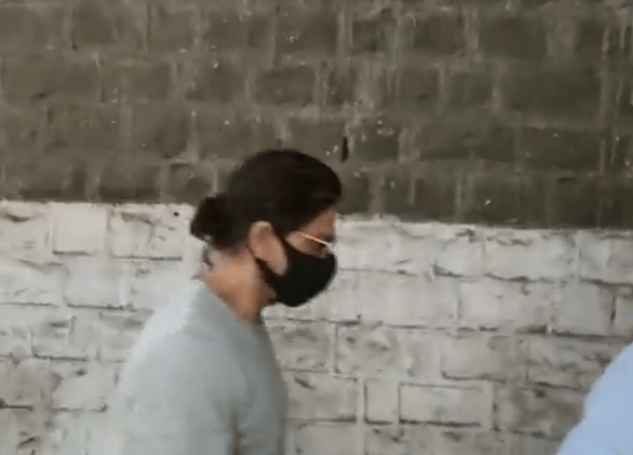 aryan khan drug case: shah Rukh Khan reaches Mumbai Arthur Road Jail to meet son Aryan