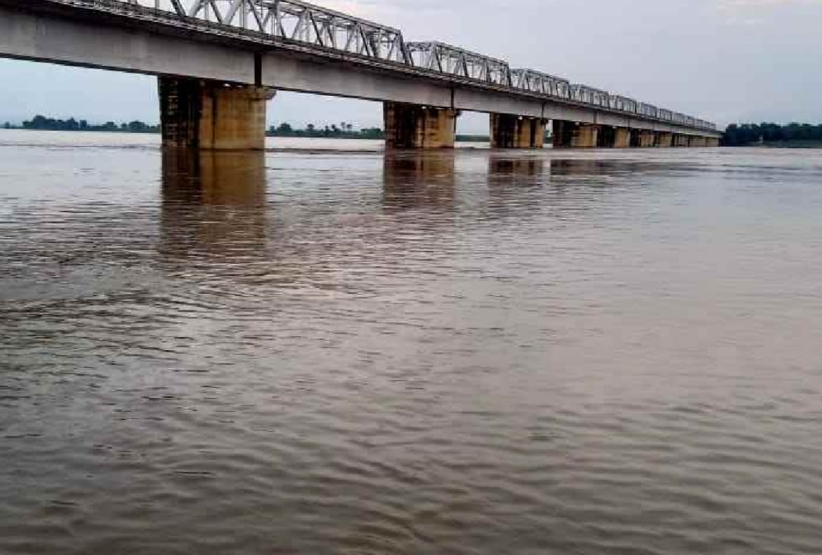 Woman body found in Gandak river at Kushinagar