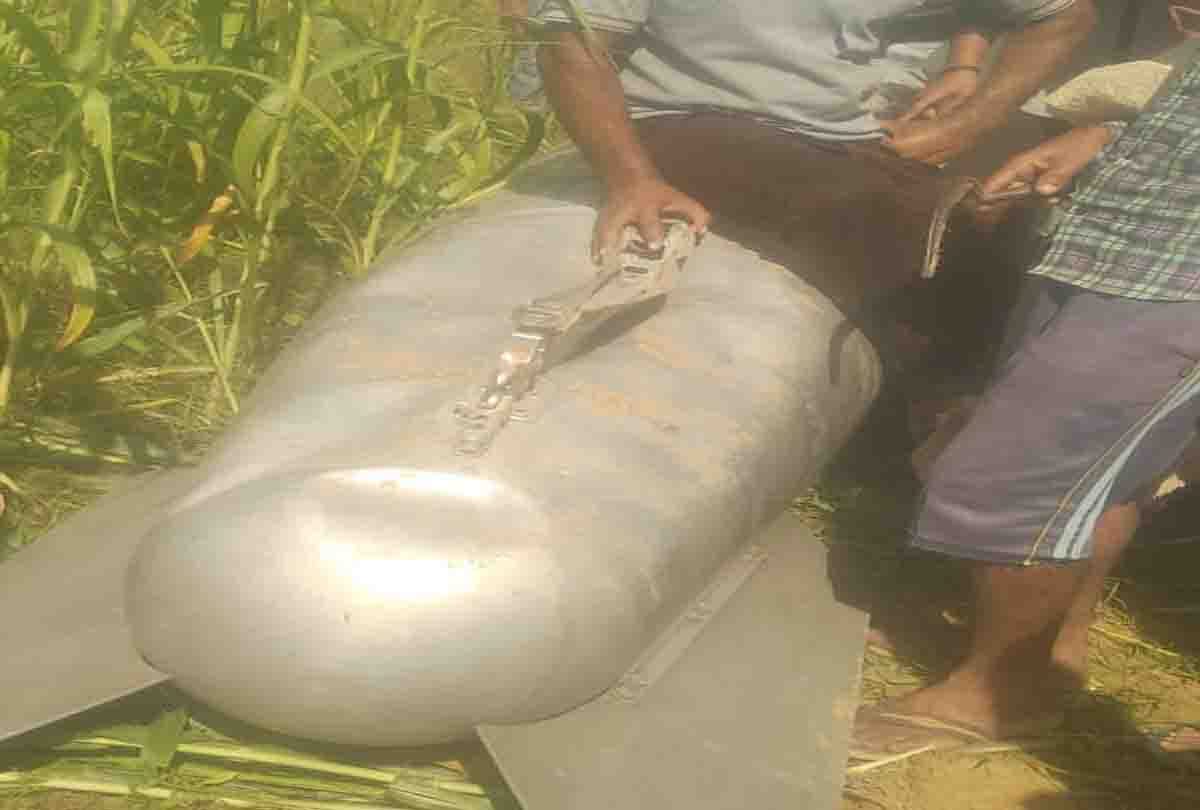 Two tanks of Mirage aircraft that crashed on UP-MP border fell in Etawah
