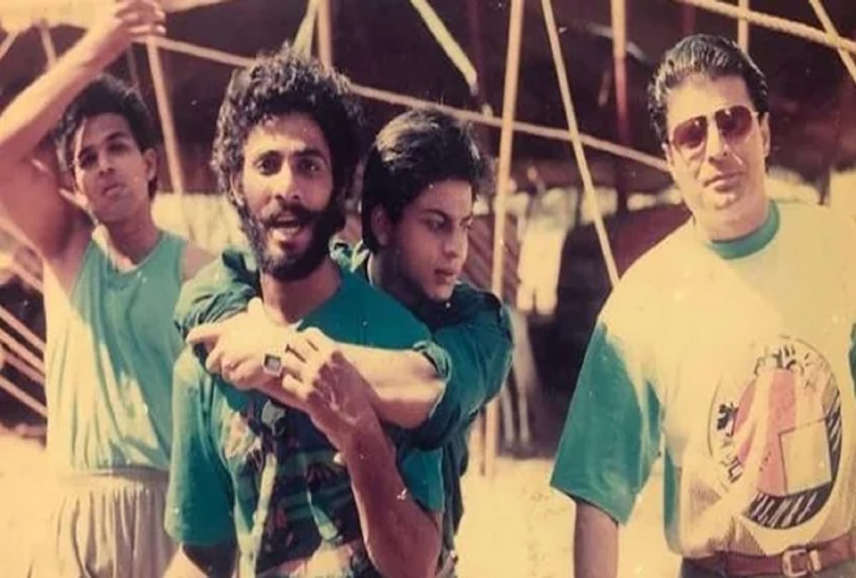 Makarand Deshpande shares throwback pic with Shah Rukh Khan from Circus
