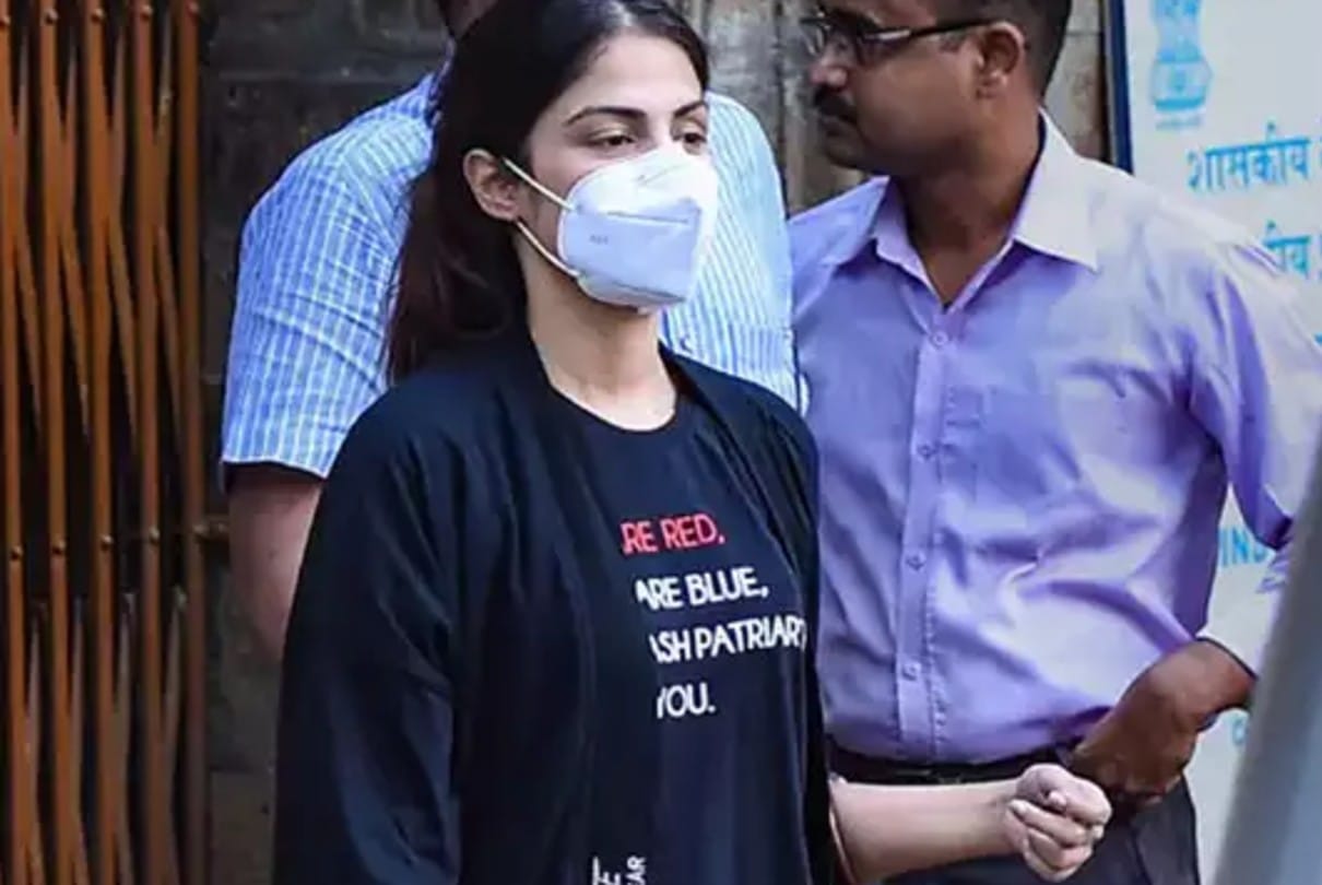 रिया चक्रवर्ती