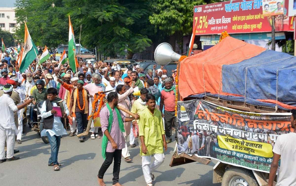 Lakhimpur Kheri incident farmers ashes flowed into Ganges in varanasi