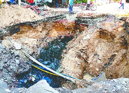Jal Nigam started construction of warehouse road and culvert