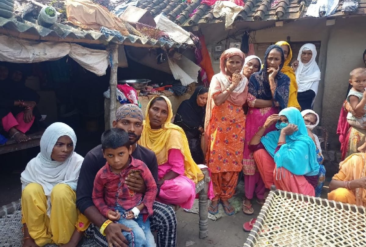 three children died after getting drown in a pond in Bahraich.