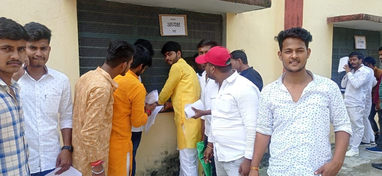 31 candidats filled nomination forms