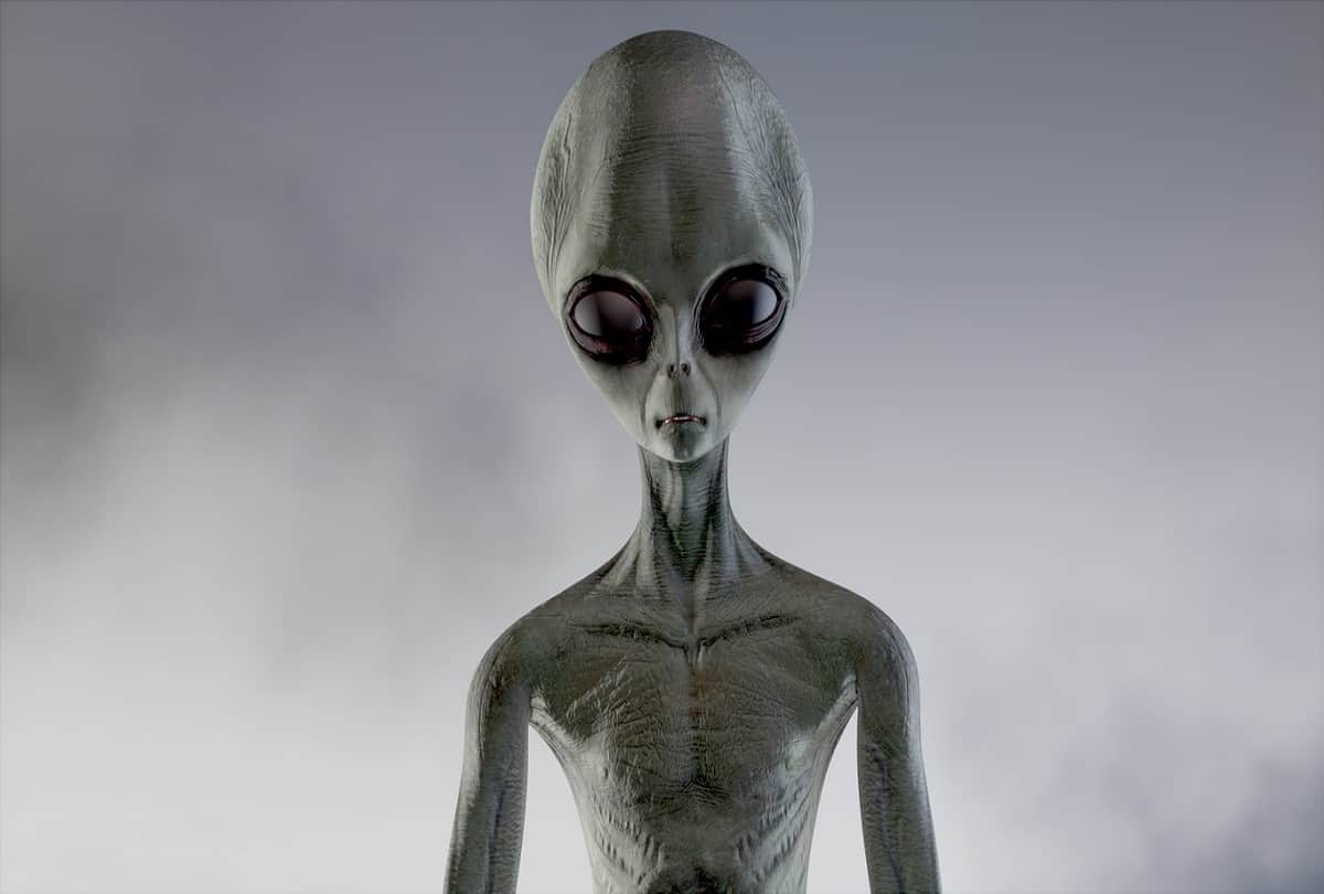 ex us military chief robert salas Claims aliens launch and disabled nuclear missiles spark world war
