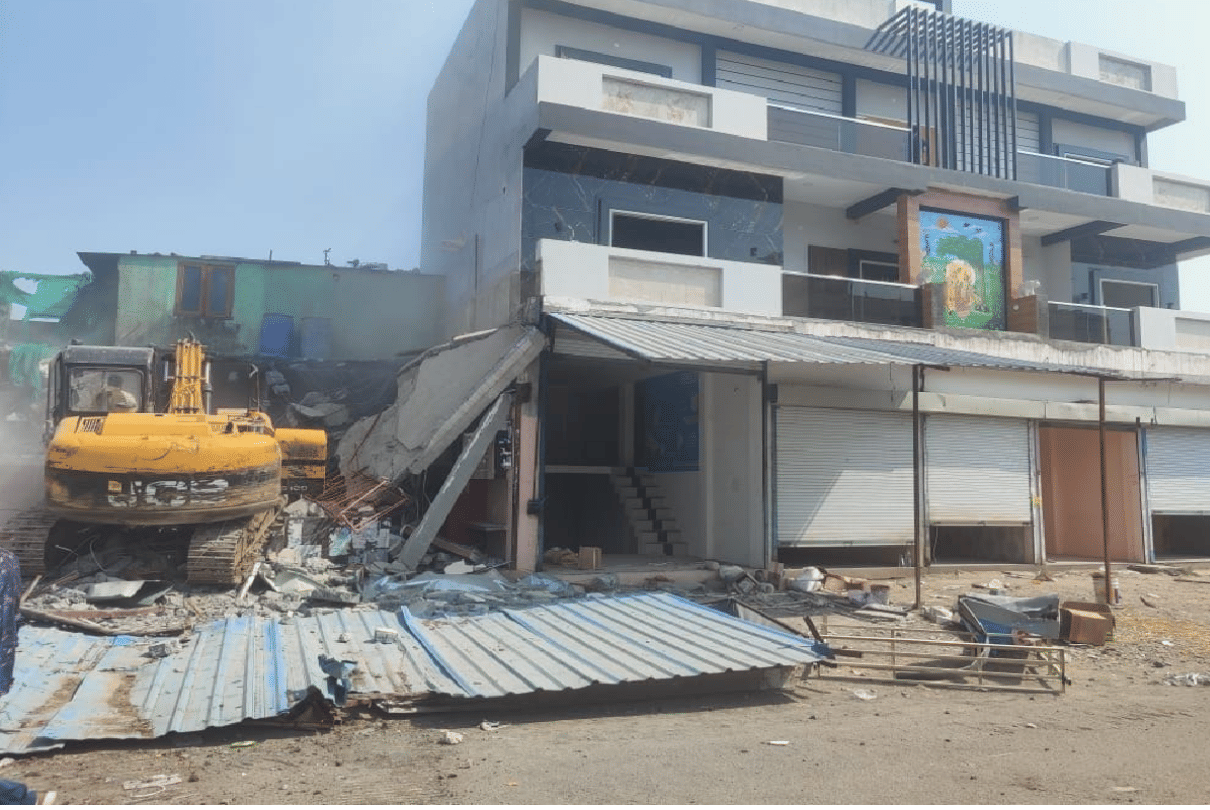 Indore administration removes encroachments from government land valued over rs 50 crores
