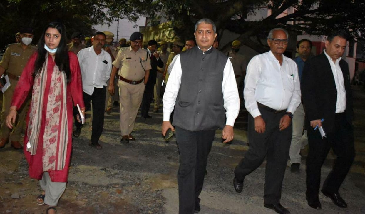 District Judge, DM and SSP saw the security of the court