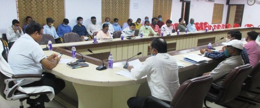 Issue ration cards to the eligible by removing the names of the ineligible: ADM