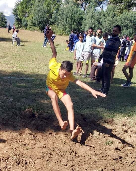 Armaan and Aarushi first in 1500m race