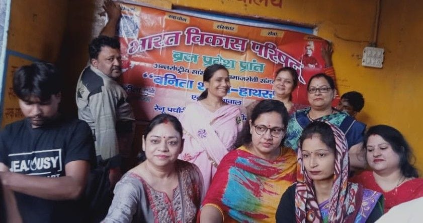 Hathras: On Sharad Purnima, the winds of devotion, events organized in the temples