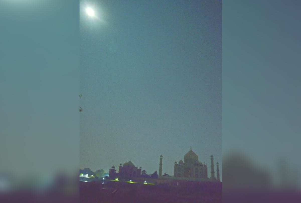 Taj Mahal Moon Night At Sharad Purnima Tourist Visits Chamaki