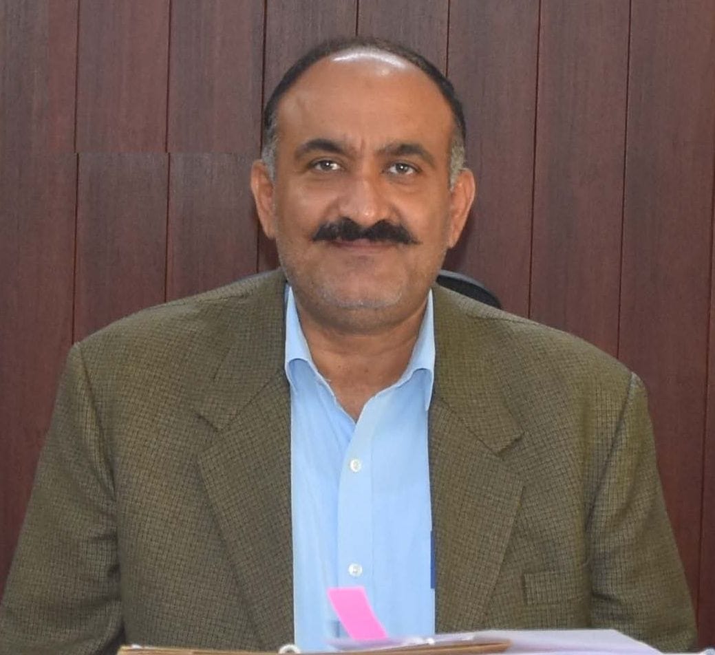 Farmers earn good profits by using staking method in horticulture: Deputy Commissioner