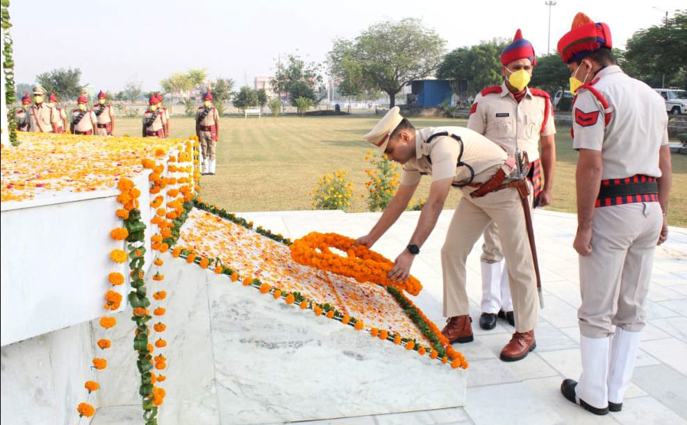 Tributes paid to immortal martyrs on Police Commemoration Day