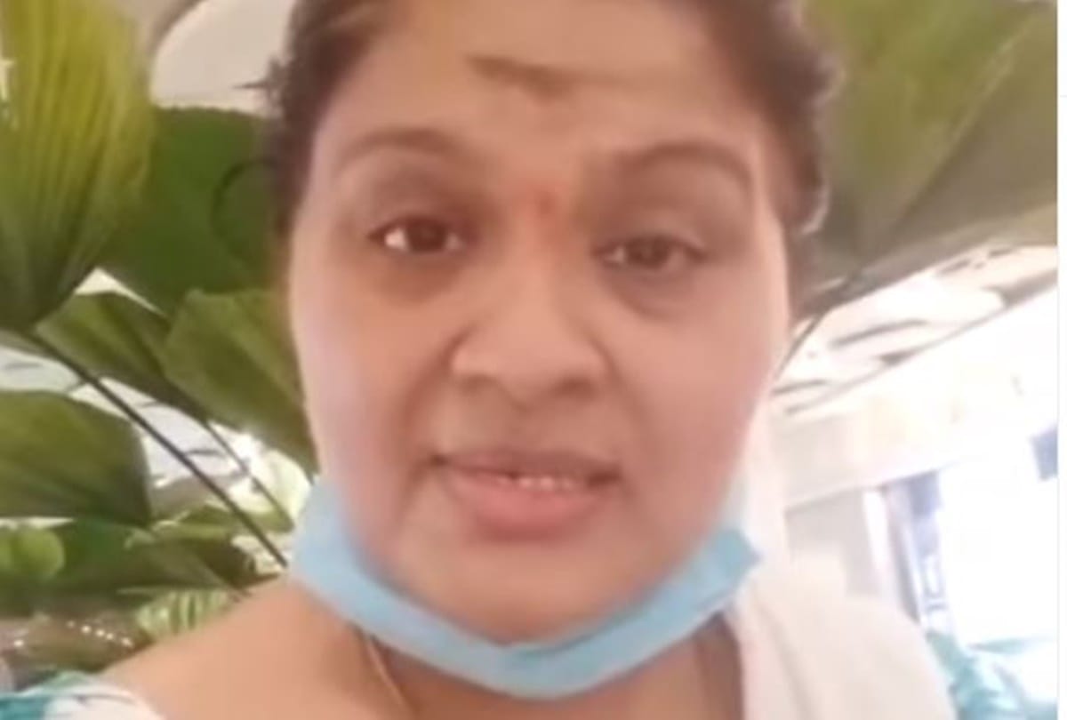 Sudha chandran asked to remove prosthetic limb at airport for security checkup actress appealed pm modi