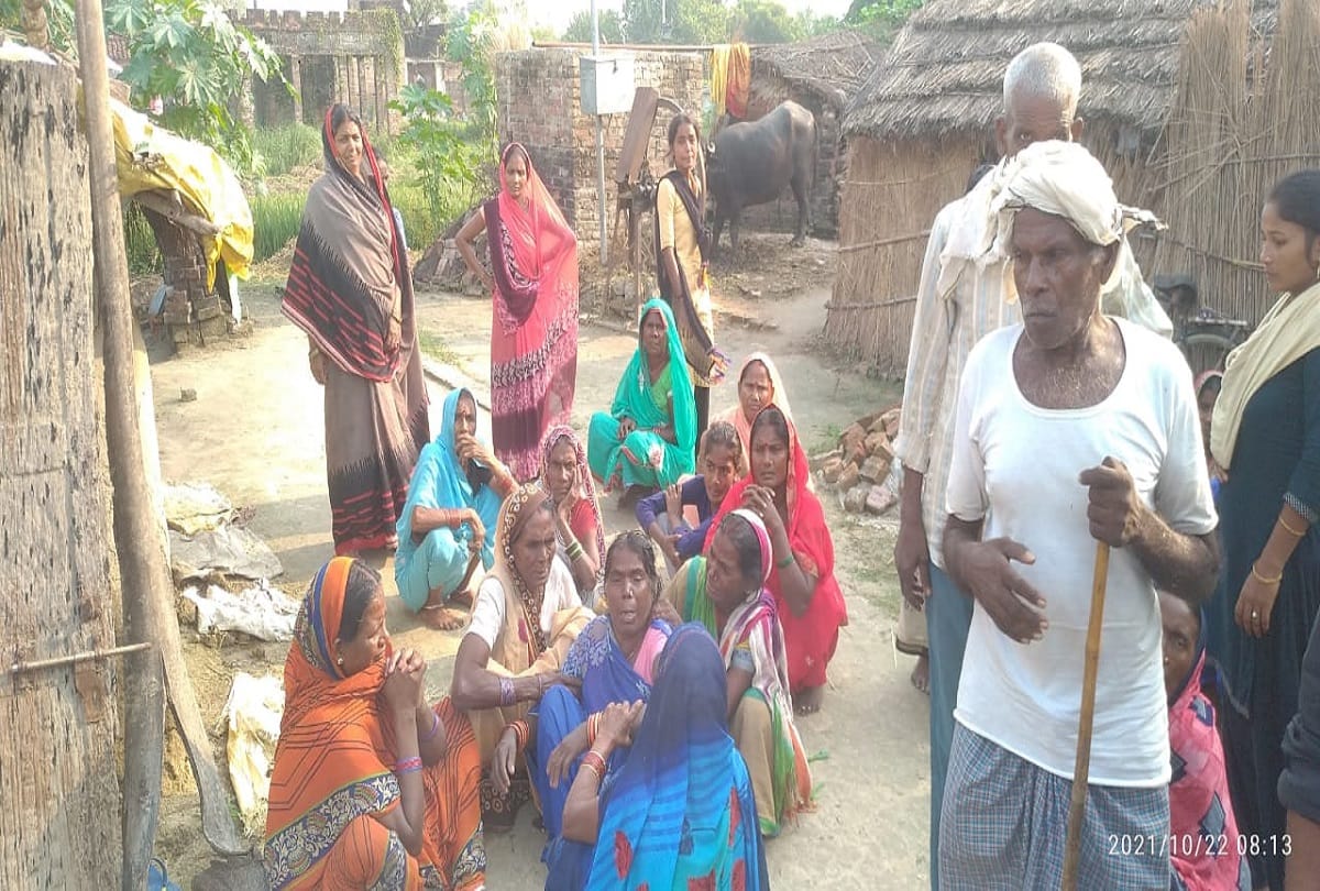 youth dies due to drowning in pit dug for soil in mau who went out for toilet