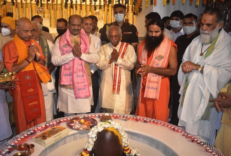 Lok Sabha Speaker and Governor Bandaru Dattatreya inaugurated Veda Vidyalaya and Dnyaneshwar Temple in Panipat