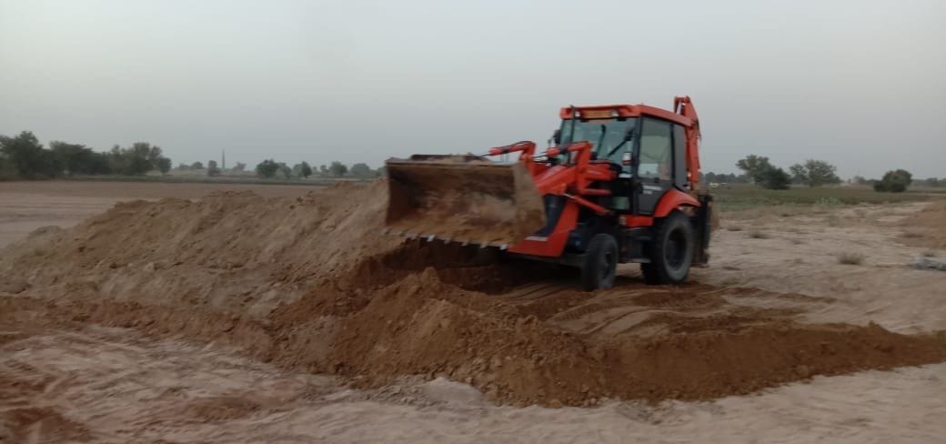 Farmers stopped the construction work of the road