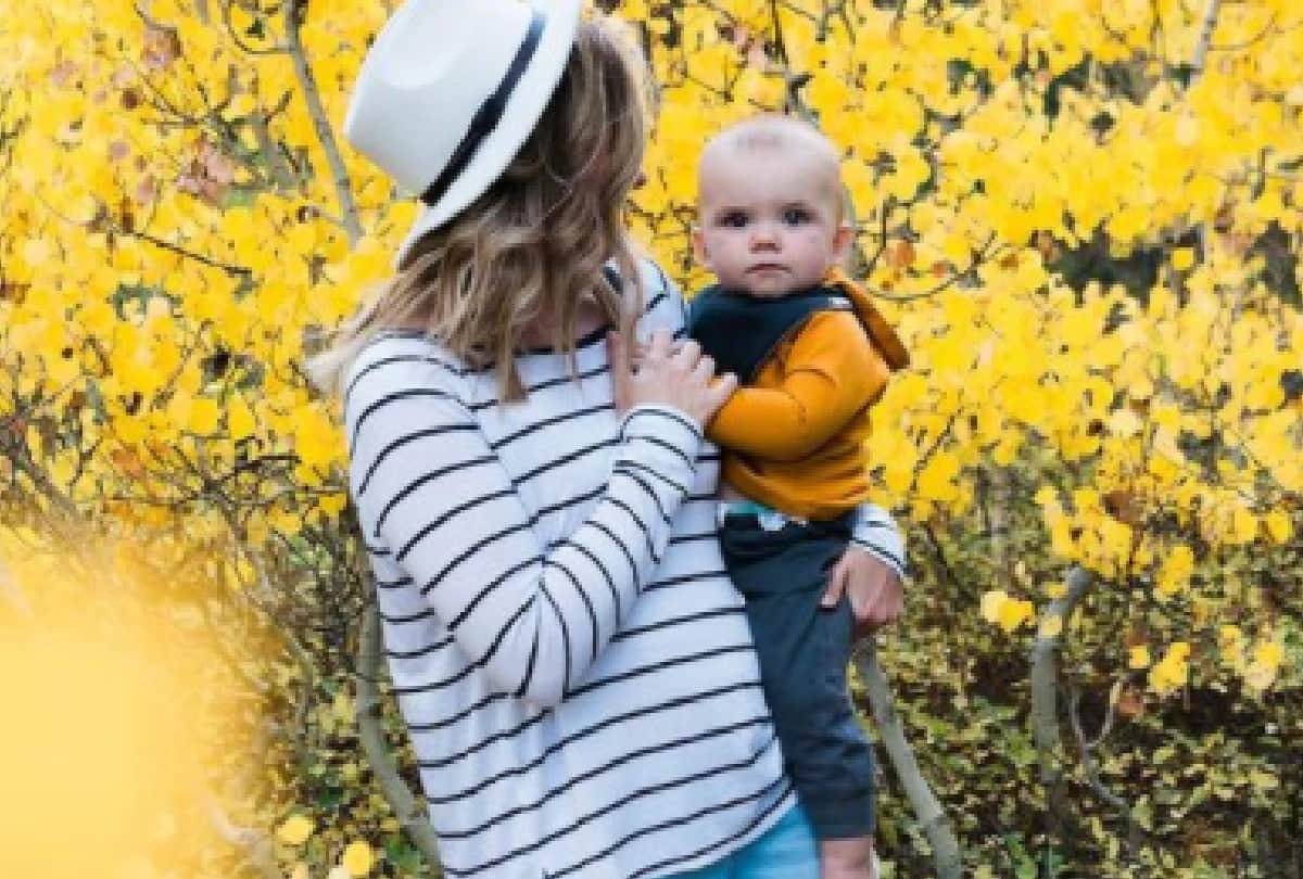 one year old child influencer travel around the world and earns 75 thousand rupees in one month