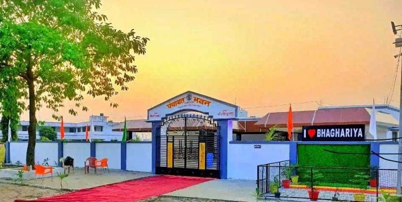 Secretariat built on the lines of Mini Vikas Bhawan in villages