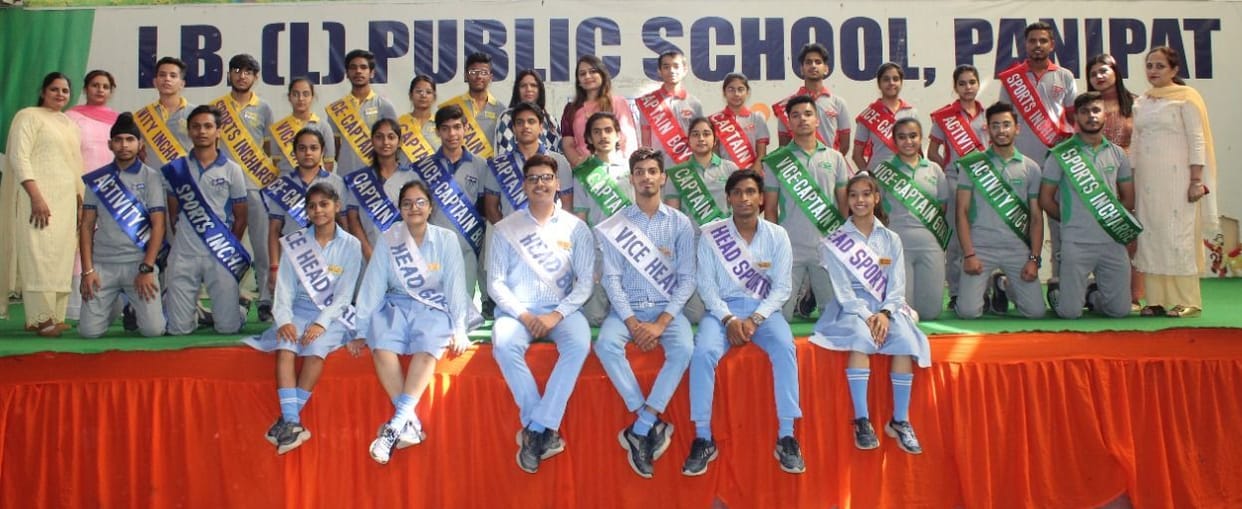 Dilip becomes head boy and Shagun becomes head girl