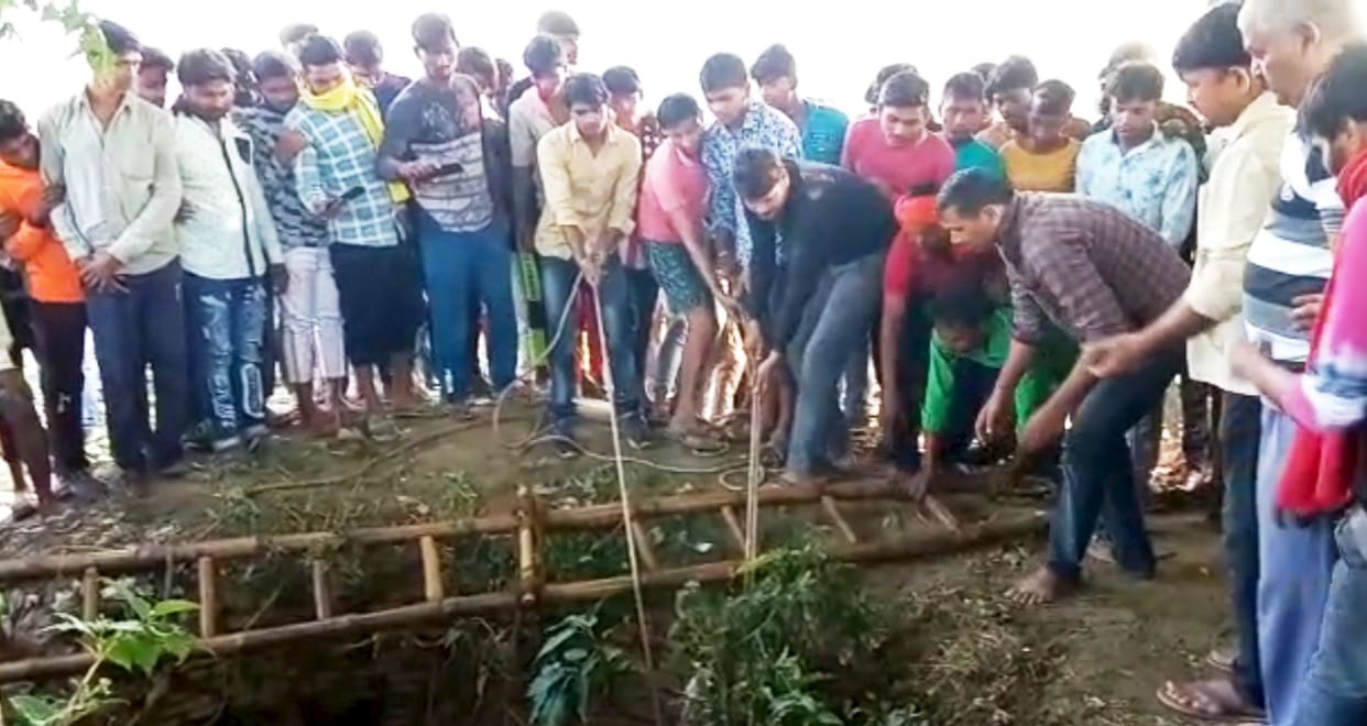 fathepur news,The body of the young man could be pulled out of the well after 20 hours