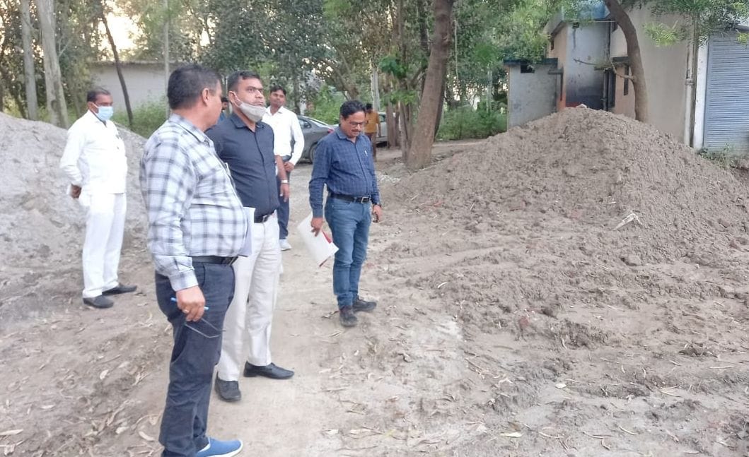 SDM reviewed the development works of MNREGA