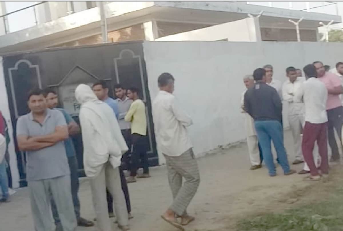 Faridabad Crime News triple murder case accused had bought weapons from Hapur