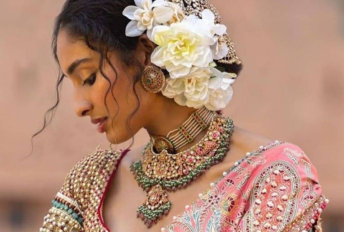 Karwa Chauth 2021 Fashion Tips To Set Gajra hairstyle
