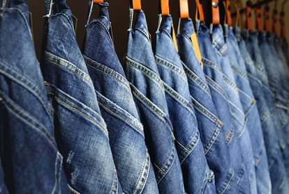 fashion tips how to use old jeans four tips to use old jeans