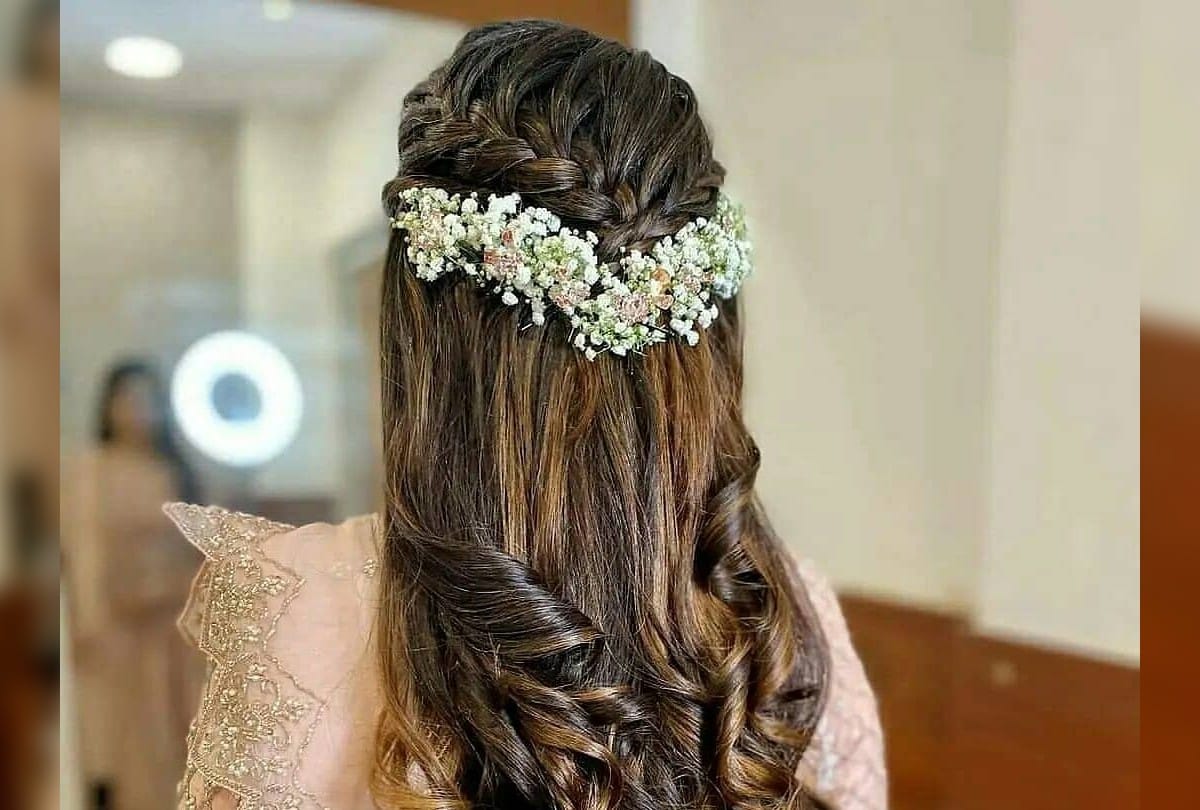 Karwa Chauth 2021 Fashion Tips To Set Gajra hairstyle