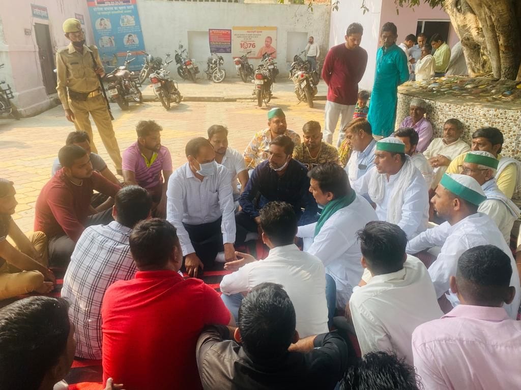 The accused were not arrested, Bhakiyu surrounded the police station