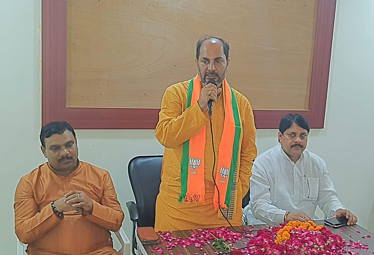 Farmers will get Urea, DAP on time: Upendra Tiwari